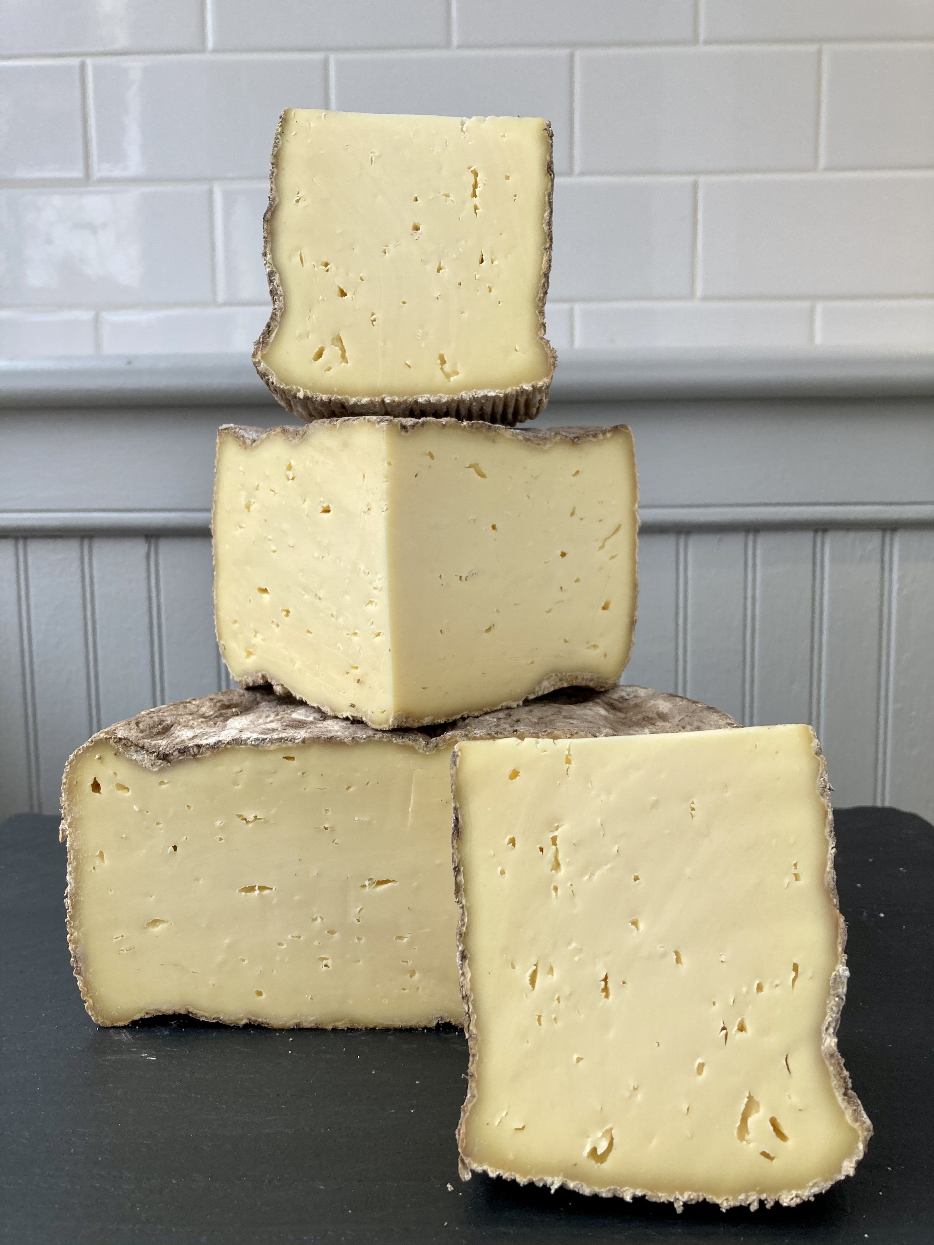 Swallow Tail Tomme - Stony Pond Farm